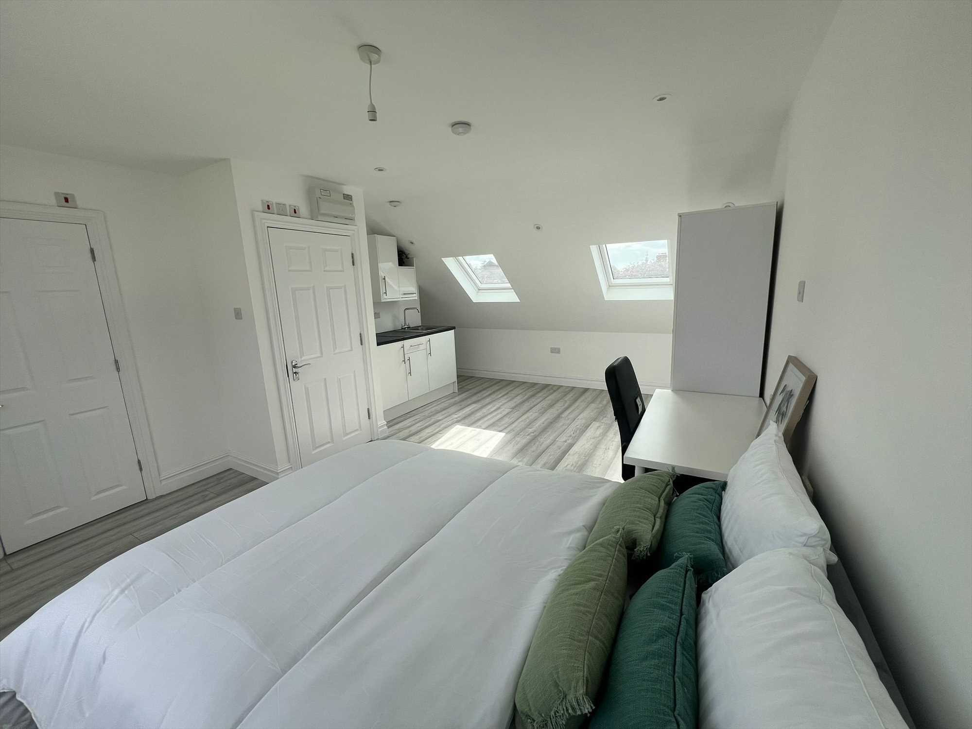 Eastcote Lane - Picture 2